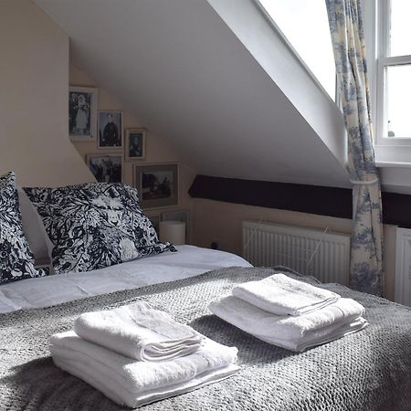 Moonshine Loft Villa Whitby Bagian luar foto